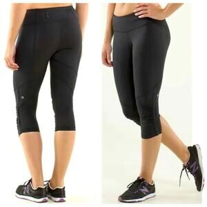 Lululemon Run For Your Life Crop Leggings Black Camo Mesh‎ High Rise Women’s 2